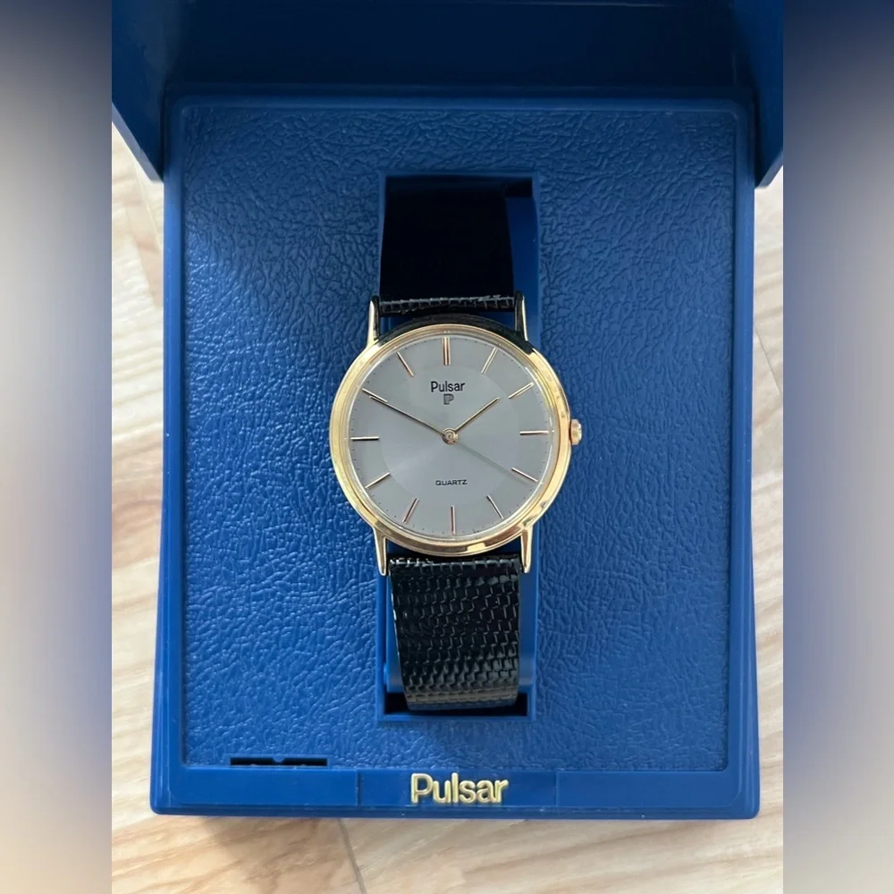 Pulsar New Old Stock Vintage Watch Original Box Round Gray Dial Leather Strap